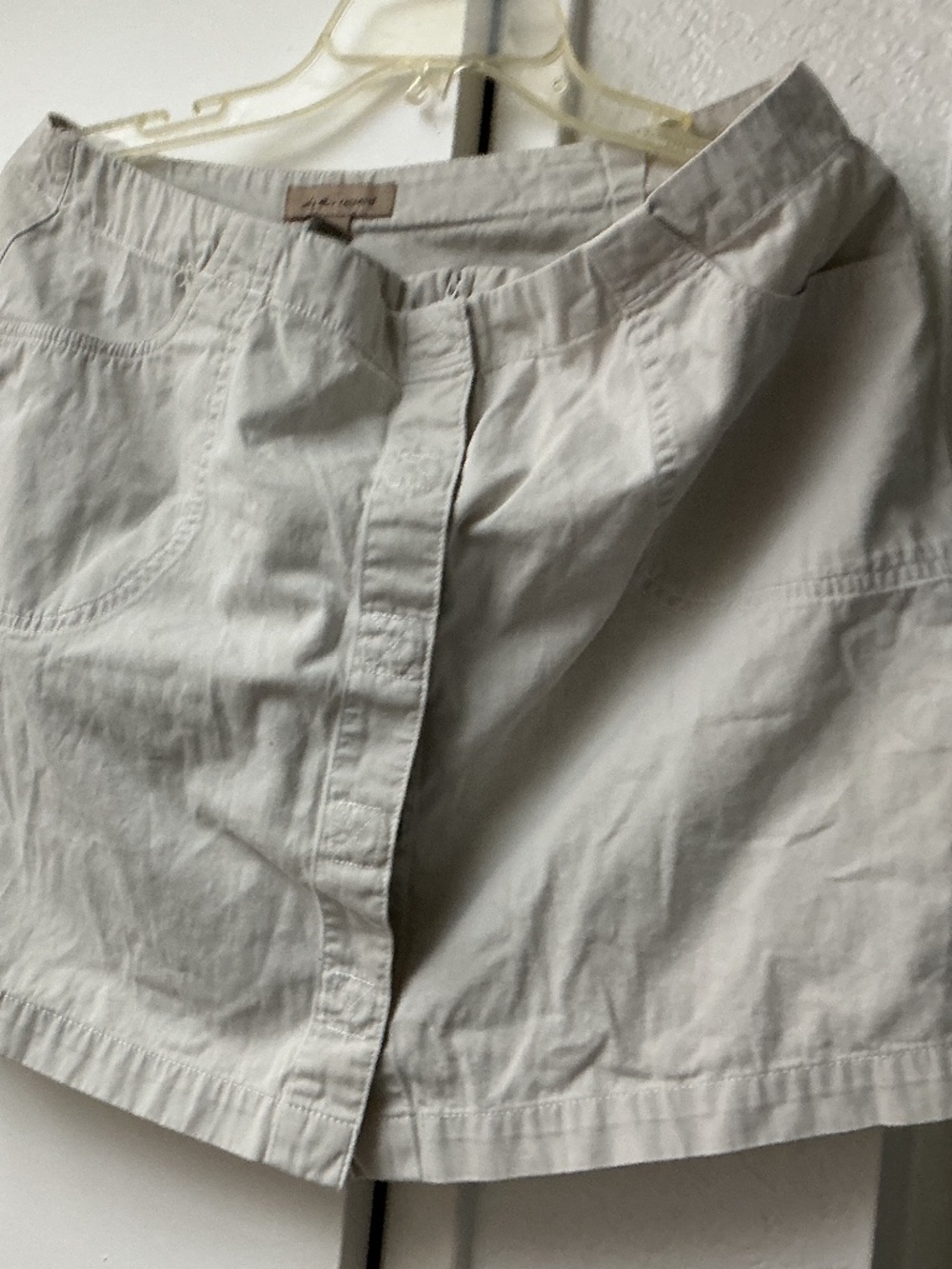 Vintage Y2K skort cargo style  ie relaxed size 14 grayish white snap skirt